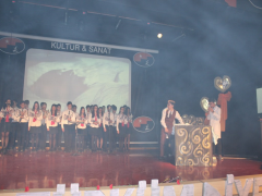Evrensel Kolej